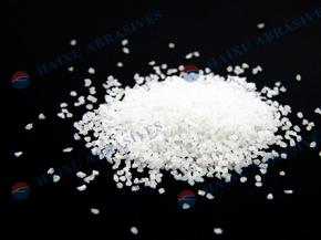 白刚玉耐火材料