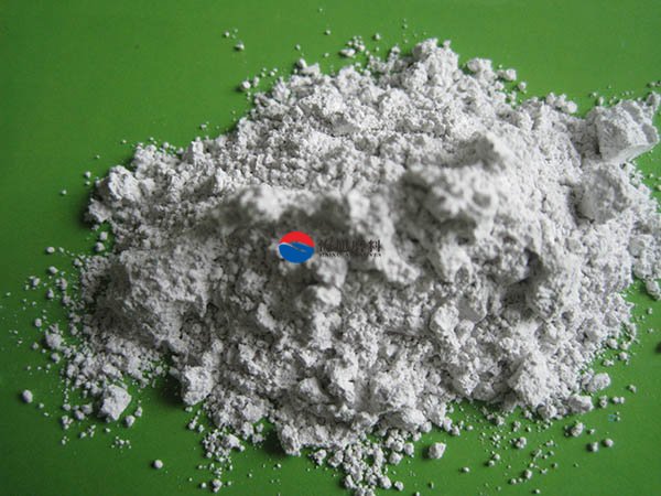 白刚玉浇注料使用细节